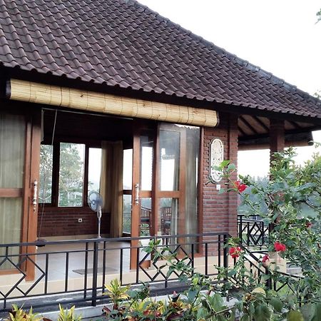 Embang Homestay Sidemen  Exterior photo